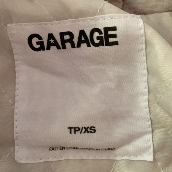 Shaket by Garage. - Picture 2 of 3